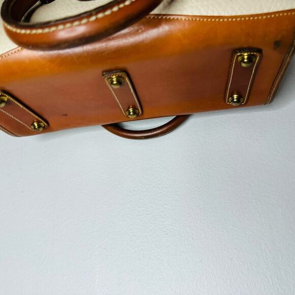 Vintage DOONEY & BOURKE Bone White Tan 1980s Leather Crossbody Straps Handbag - Picture 7 of 14